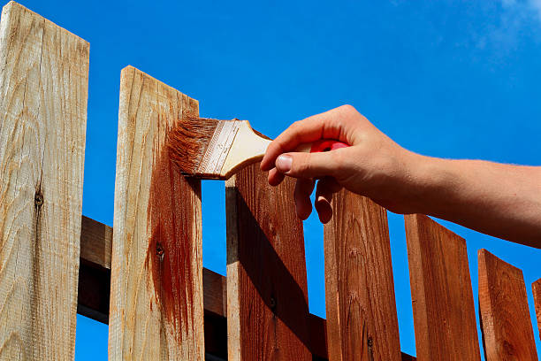 Fence Staining Murfreesboro