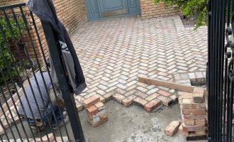 Brick walkway installation in Dallas by our hardscape expert2