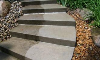 concrete stairs installation